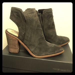 Vince Camuto Binks Whipstitched Bootie - size 10
